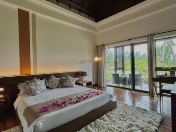4 Bedroom Villa