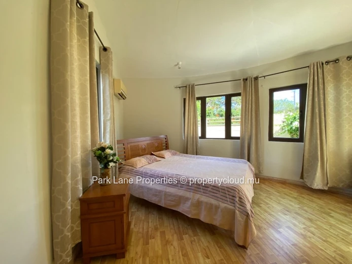 Comfortable family  home with pool and double garage 