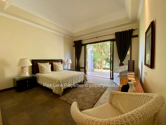 Villa somptueuse avec vue sur golf