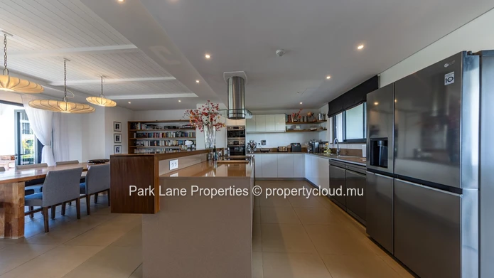 Stunning 4-Bedroom Penthouse for Sale in Azuri