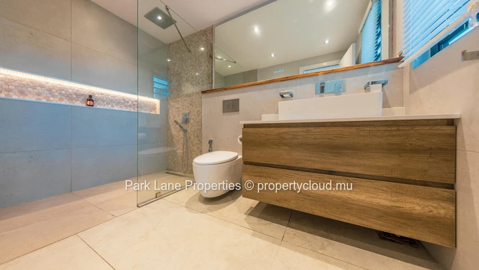 Elegant 4-Bedroom Villa with Heated Pool, Gym, and Office