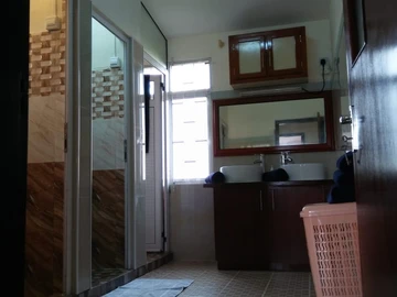 Maison de 8 Chambres