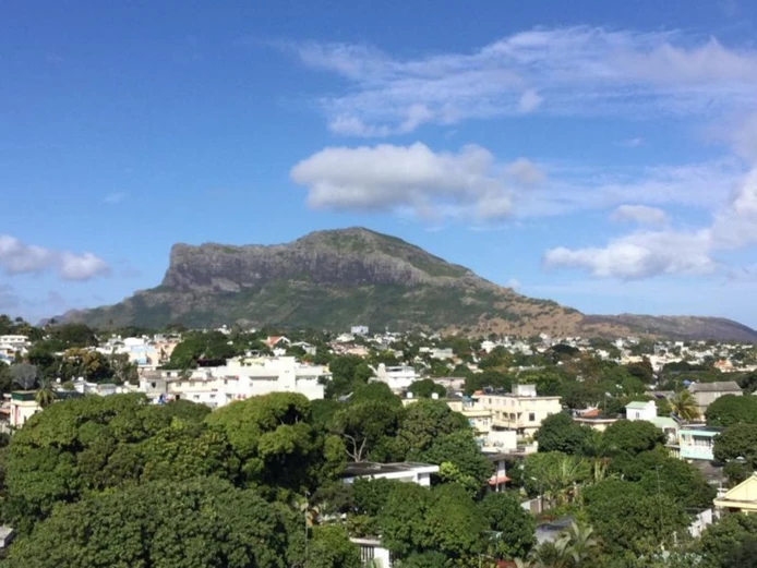 Office with exceptional visibility in Beau Bassin