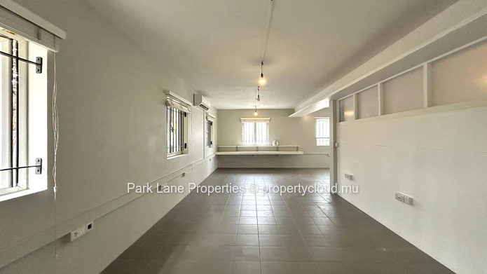  60m² Office Space in Prime Tamarin Location