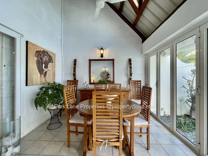 For Sale: Duplex with Private Pool in Bain Boeuf