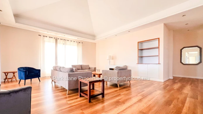 Penthouse Contemporain à Vacoas – Confort, Espace et élégance