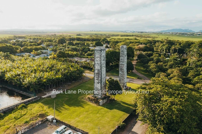 Plot of 905 m² – A Premium Corner of Serenity and Elevated Living