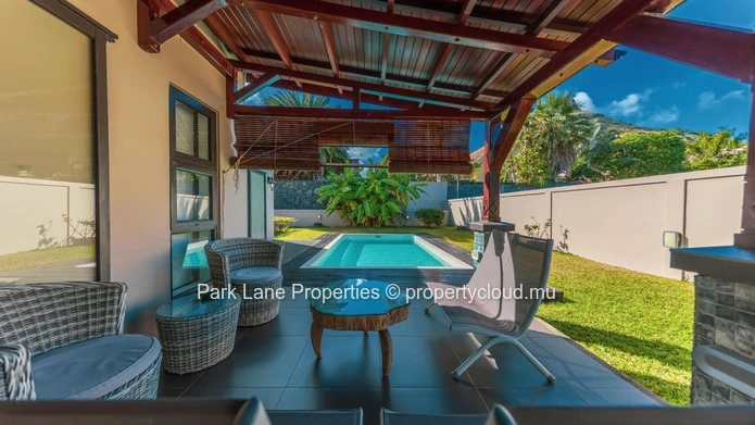 Spacious Villa-Style Home in a Secure and Sought-After Estate  