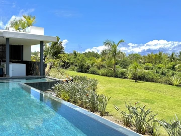 5 Bedroom Villa