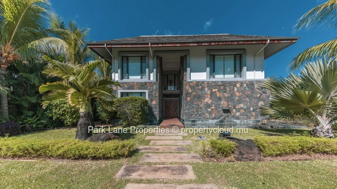 Magnifique villa au sein de l'unique IRS Marina