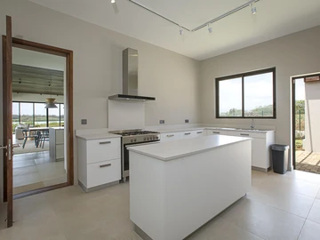 4 Bedroom Villa