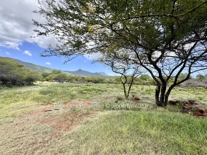 Beautiful plot in gated estate 