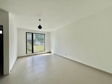 4 Bedroom Townhouse, Duplex