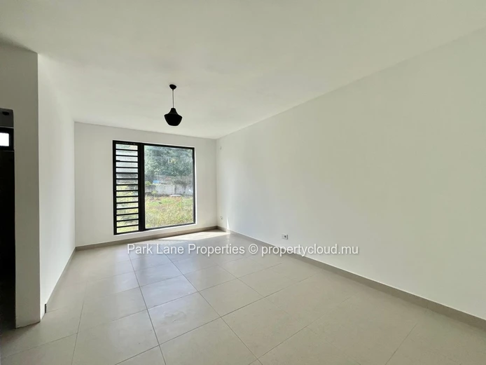 Duplex Moderne à Vendre à Floréal – 4 Chambres