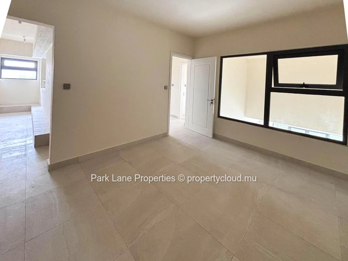 For Sale – Apartment at Sky Garden, Trianon