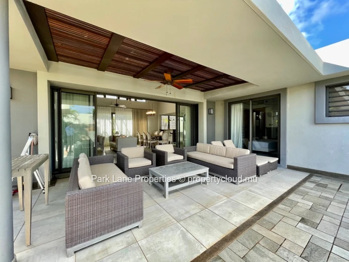 Splendid PDS villa within a residential complex for sale!
