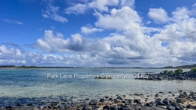 Rare and exclusive absolute beachfront land with direct ocean access - 1.90 arpents - Le Bouchon