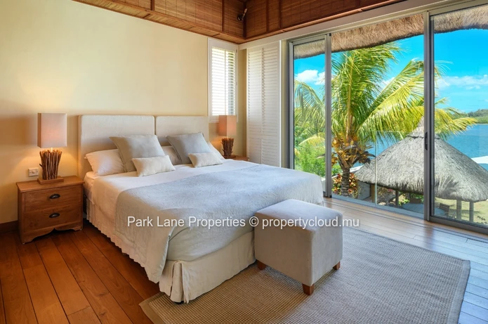 Luxury 5 bedroom marina villa with access and sea views in Mauritius  