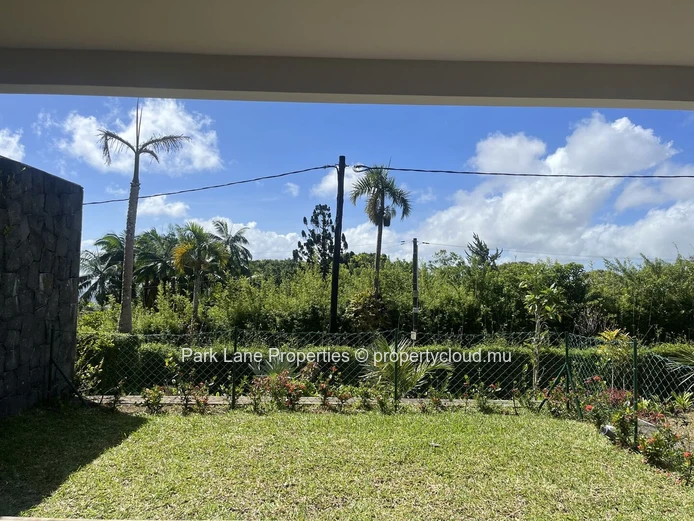 Townhouse for sale 5 minutes away from So'flo!
