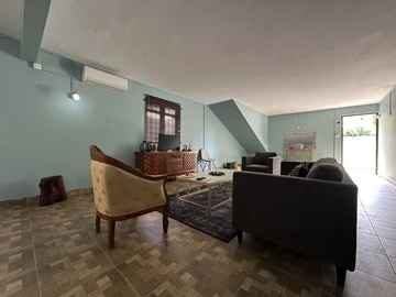 4 Bedroom Apartment