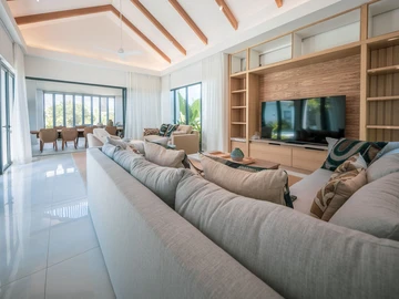 4 Bedroom Villa