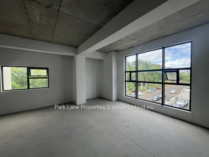 Prime Office Space  in Ebene – 101.8 m² of Excellence