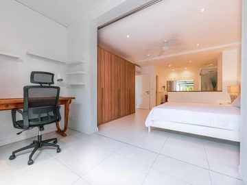 4 Bedroom Apartment