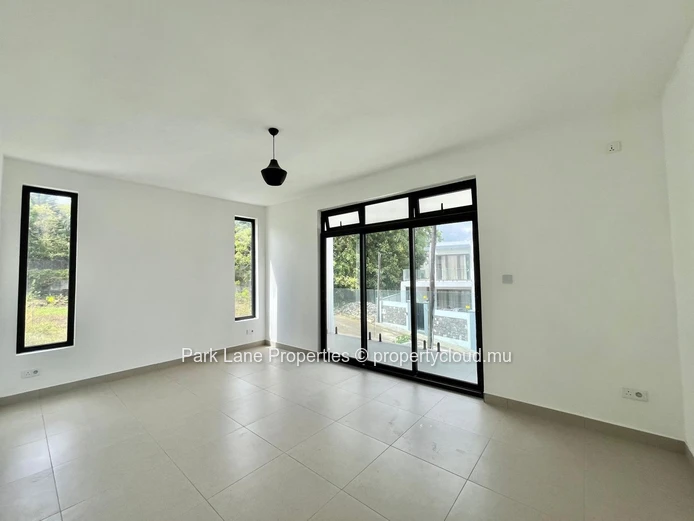 Duplex Moderne à Vendre à Floréal – 4 Chambres