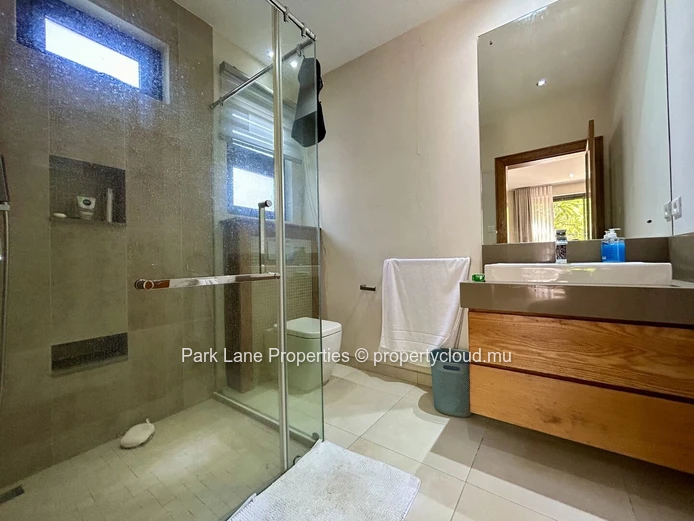 Appartement Moderne et Spacieux à vendre à Péreybère.