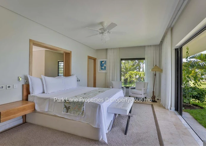Luxury 6-Bedroom Villa for Sale at Anahita.