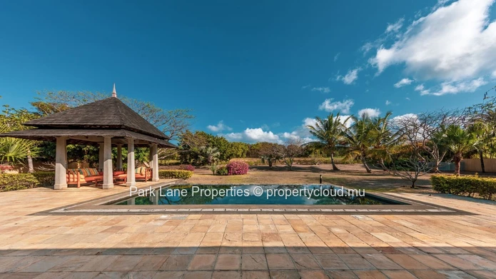 Exquisite IRS villa in the west coast