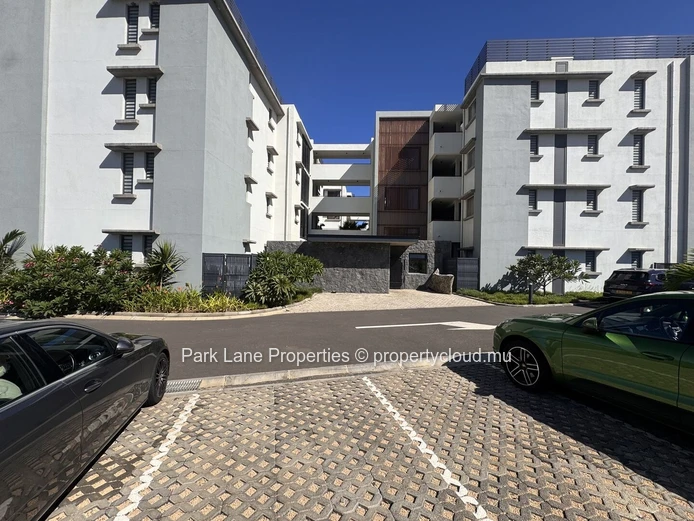 Apartment in the Smart City with open view on the forest