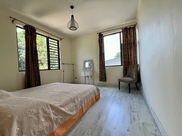 8 Bedroom House