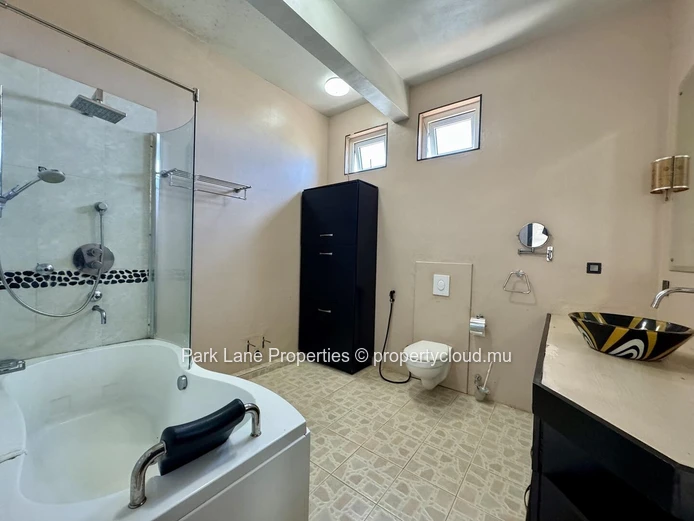 Charmante maison moderne alliant confort et cachet