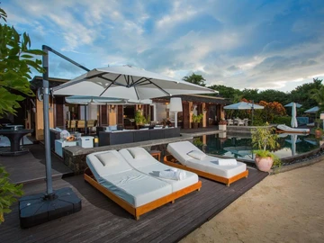 5 Bedroom Villa