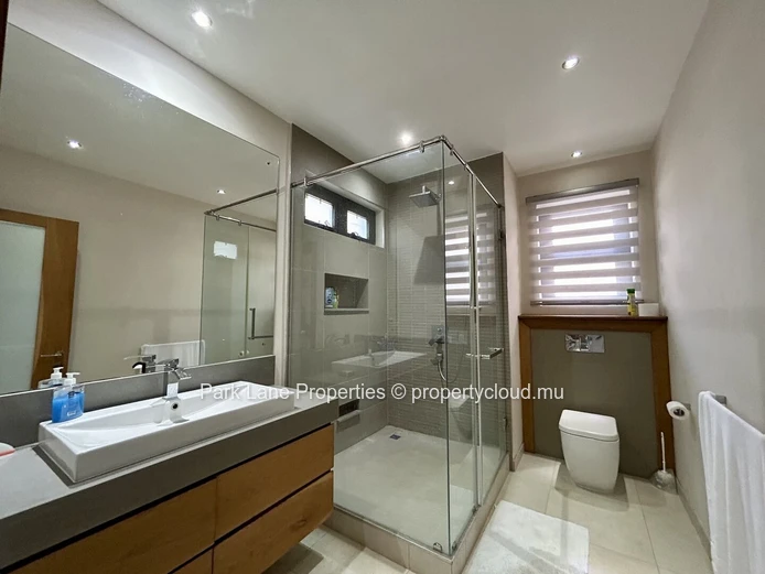 Appartement Moderne et Spacieux à vendre à Péreybère.
