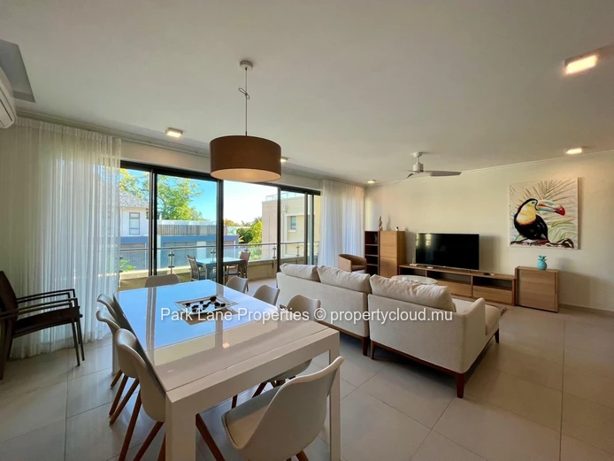 RES apartment with access to the beach