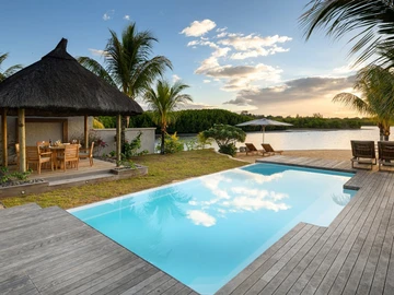 5 Bedroom Villa