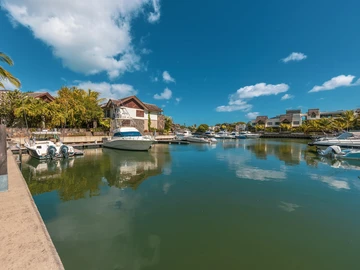 3 Bedroom Townhouse, Duplex