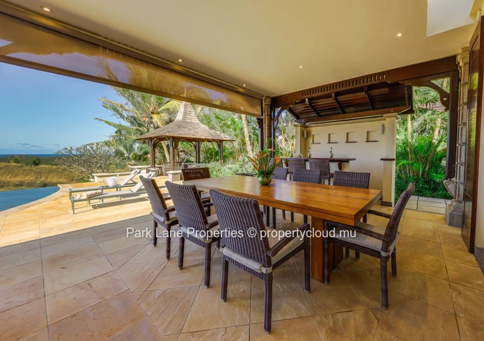 Villa de rêve à Héritage Villas Valriche: Luxe, Vue Océan & Golf