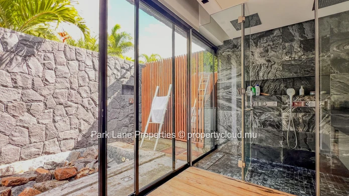 Exceptional Villa in Pailles – Luxury, Privacy & Sophistication