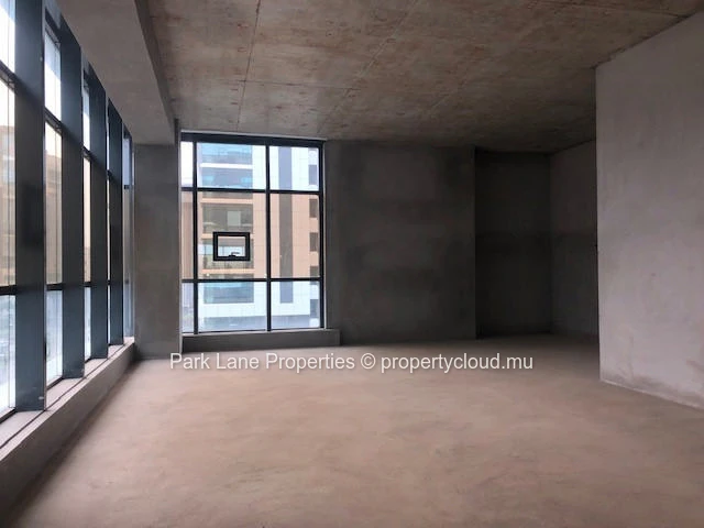 Building for office spaces in Ebene