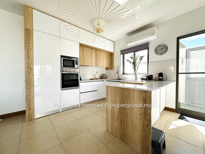 Villa à vendre dans une résidence sécurisée.