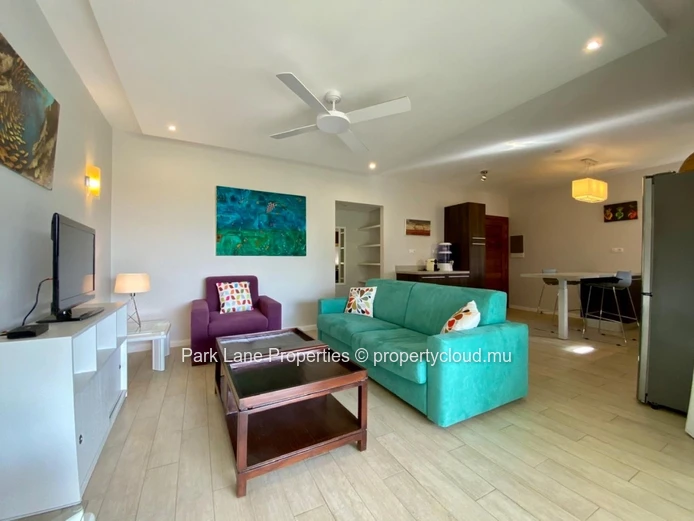 Charming 2 bedroom apartment - Peaceful living meets everyday convenience!