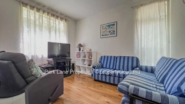 Charmante maison familiale à étages à fort potentiel  à Sodnac