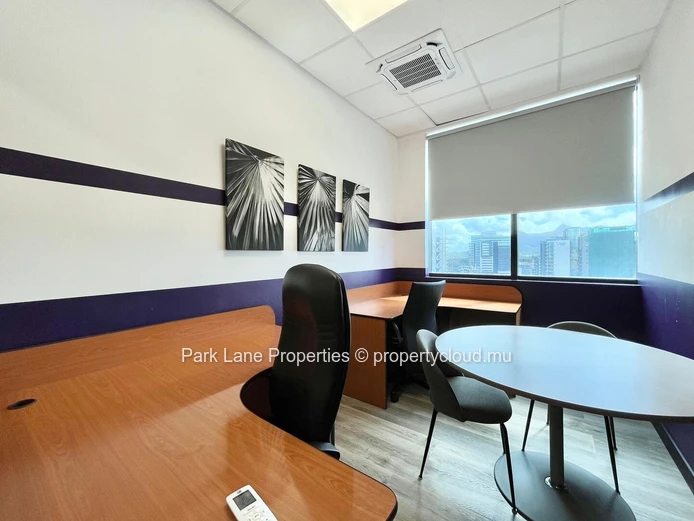Espace de bureaux Grade A entièrement aménagé au cœur d’Ebene