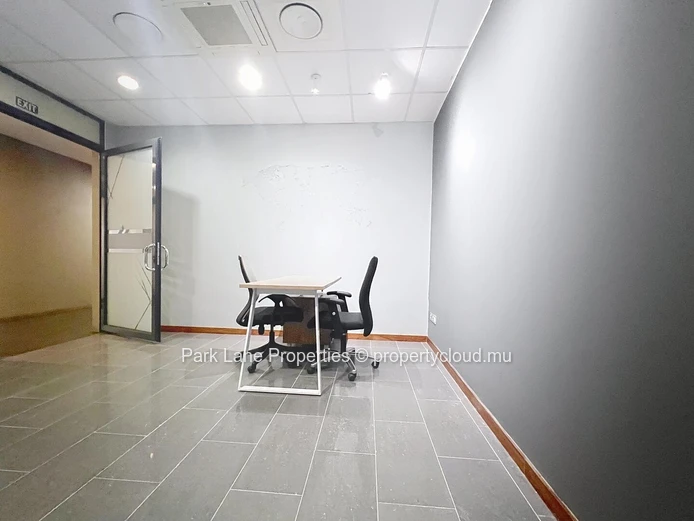 Modern office in Ebene: Comfort, qccessibility, and efficiency combined