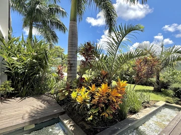 5 Bedroom Villa