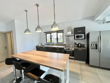 3 Bedroom Townhouse, Duplex