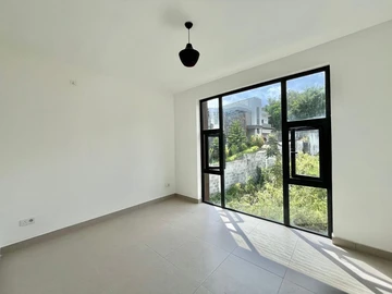 4 Bedroom Townhouse, Duplex